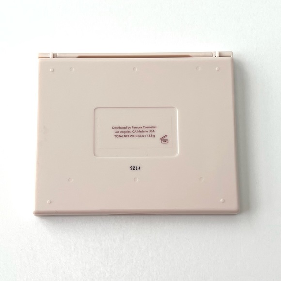 ❤️Persona Identity Two Eyeshadow Palette (New and Never Used) - Picture 2 of 6